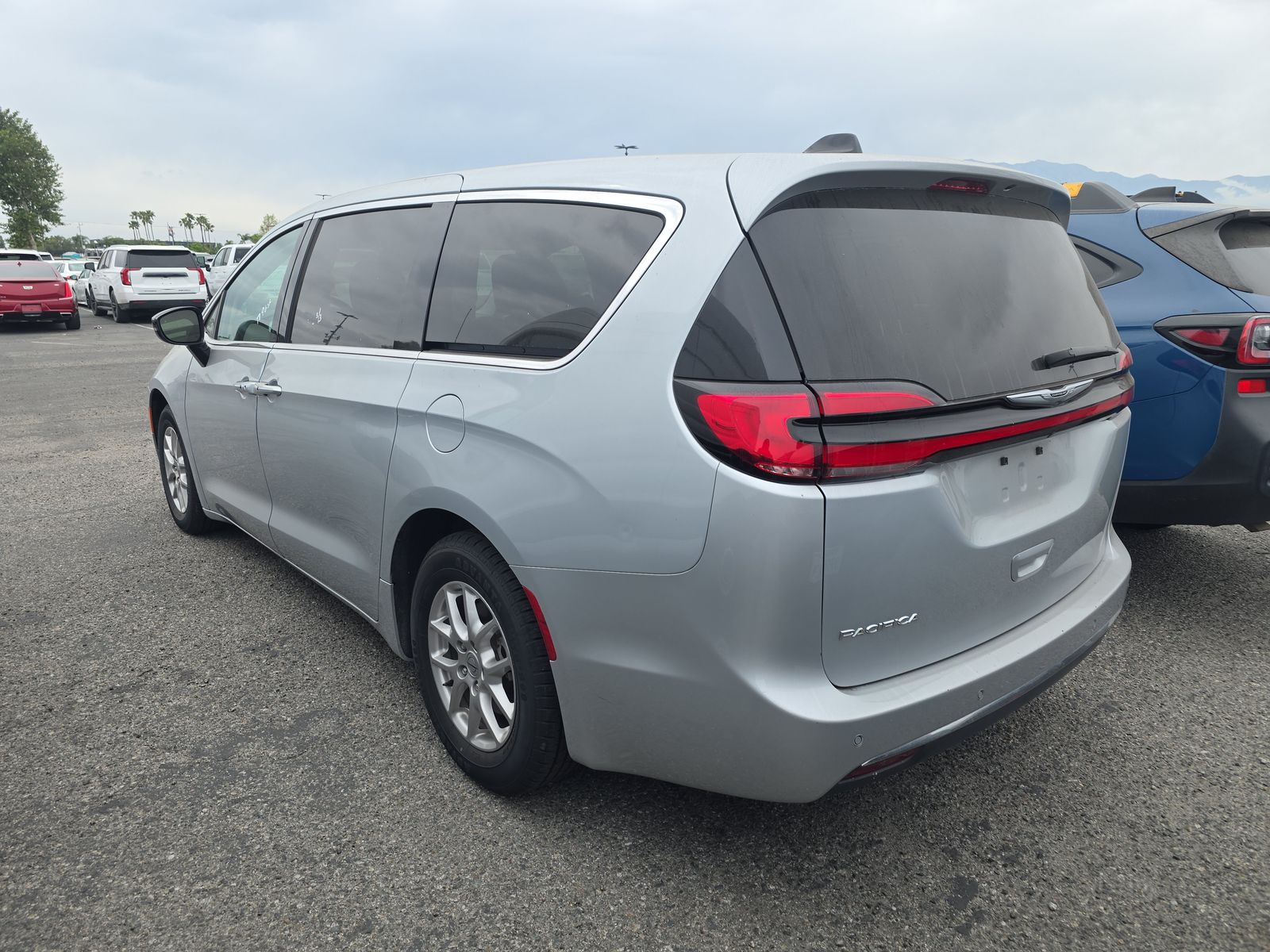 2024 Chrysler Pacifica Touring L FWD