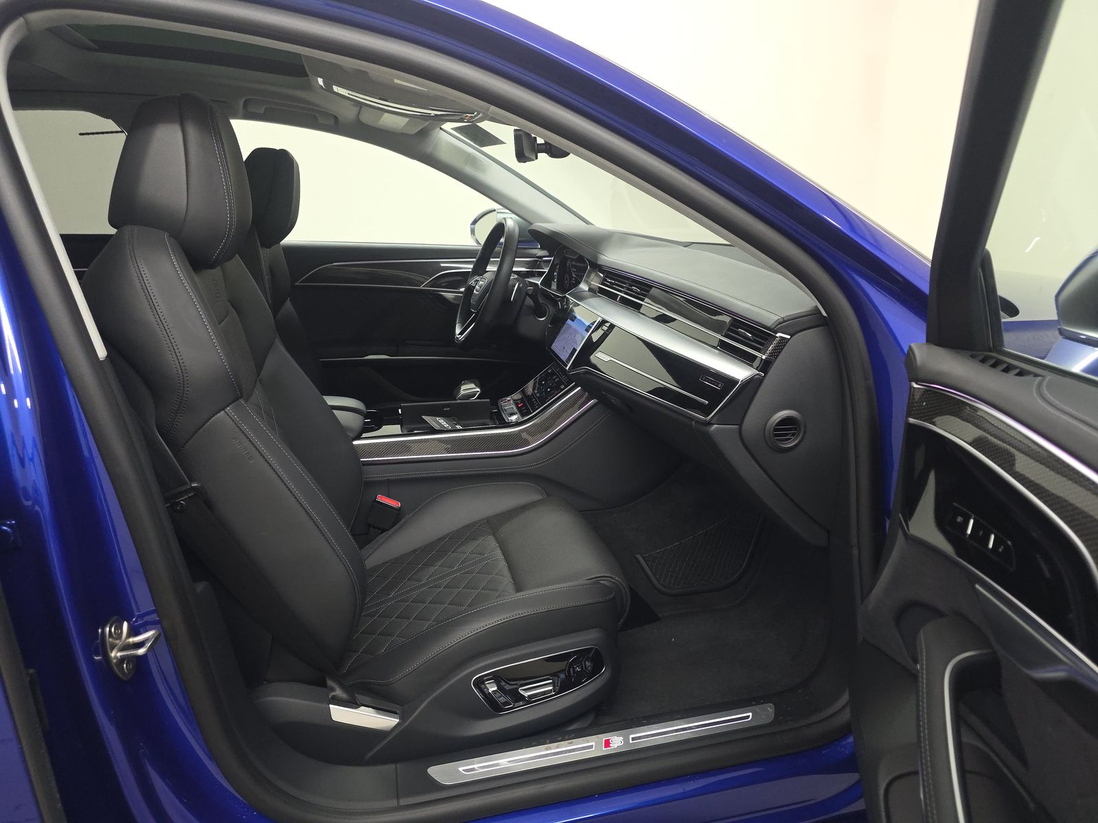 2023 Audi S8 Base AWD