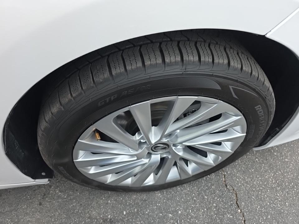 2019 Lexus ES ES 300h Luxury FWD