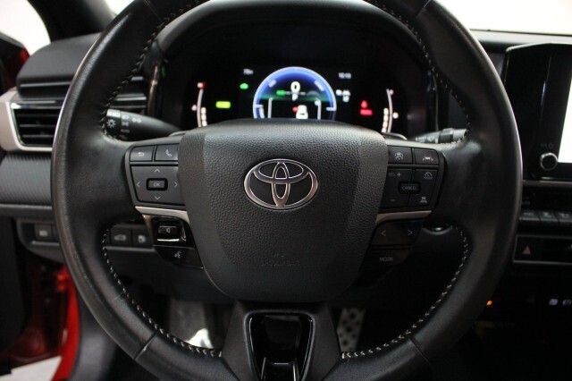 2025 Toyota Camry SE FWD