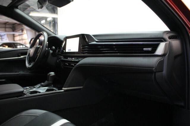 2025 Toyota Camry SE FWD