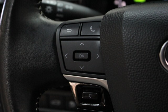 2025 Toyota Camry SE FWD