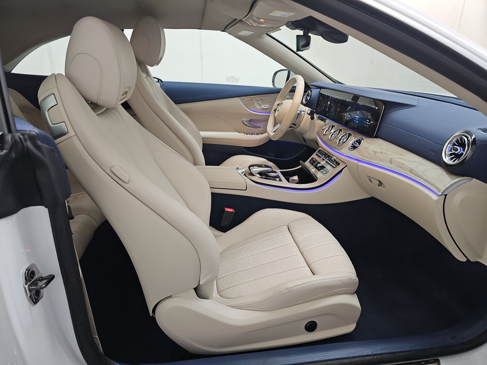 MERCEDES-BENZ E-CLASS - 9