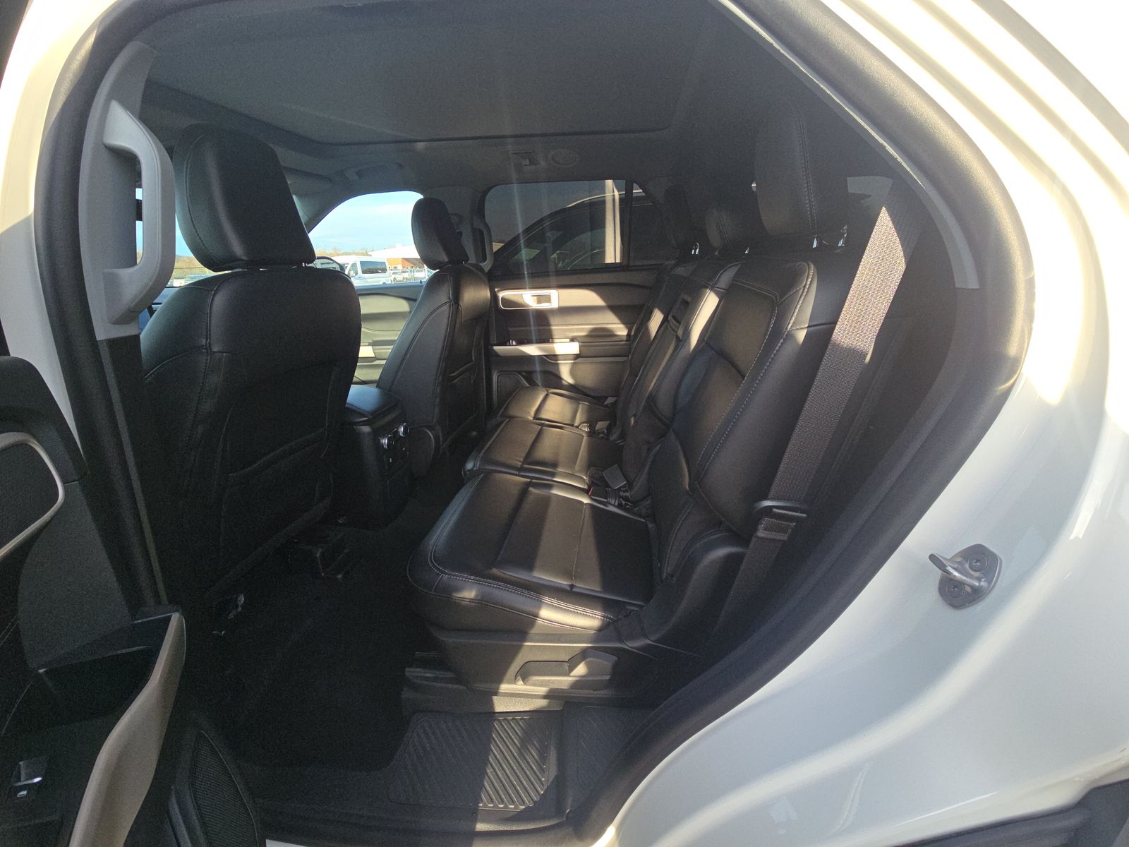 2023 Ford Explorer XLT AWD