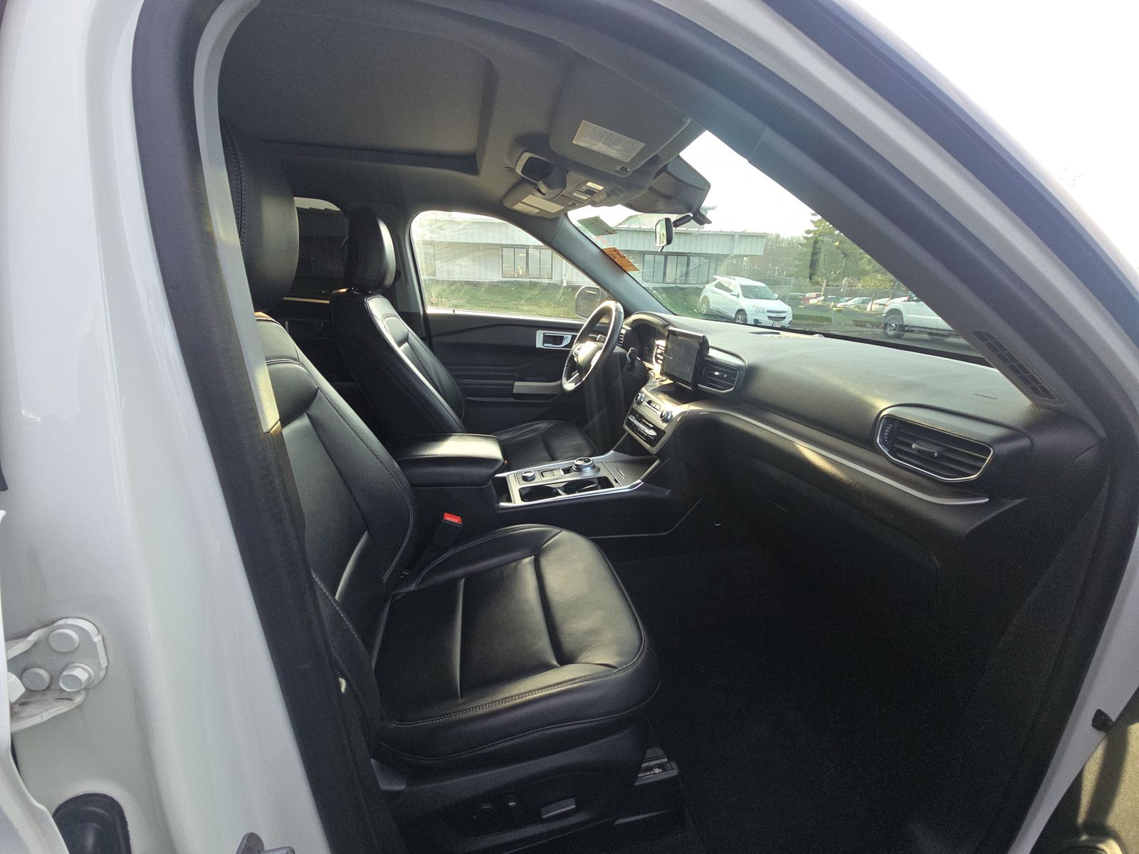 2023 Ford Explorer XLT AWD