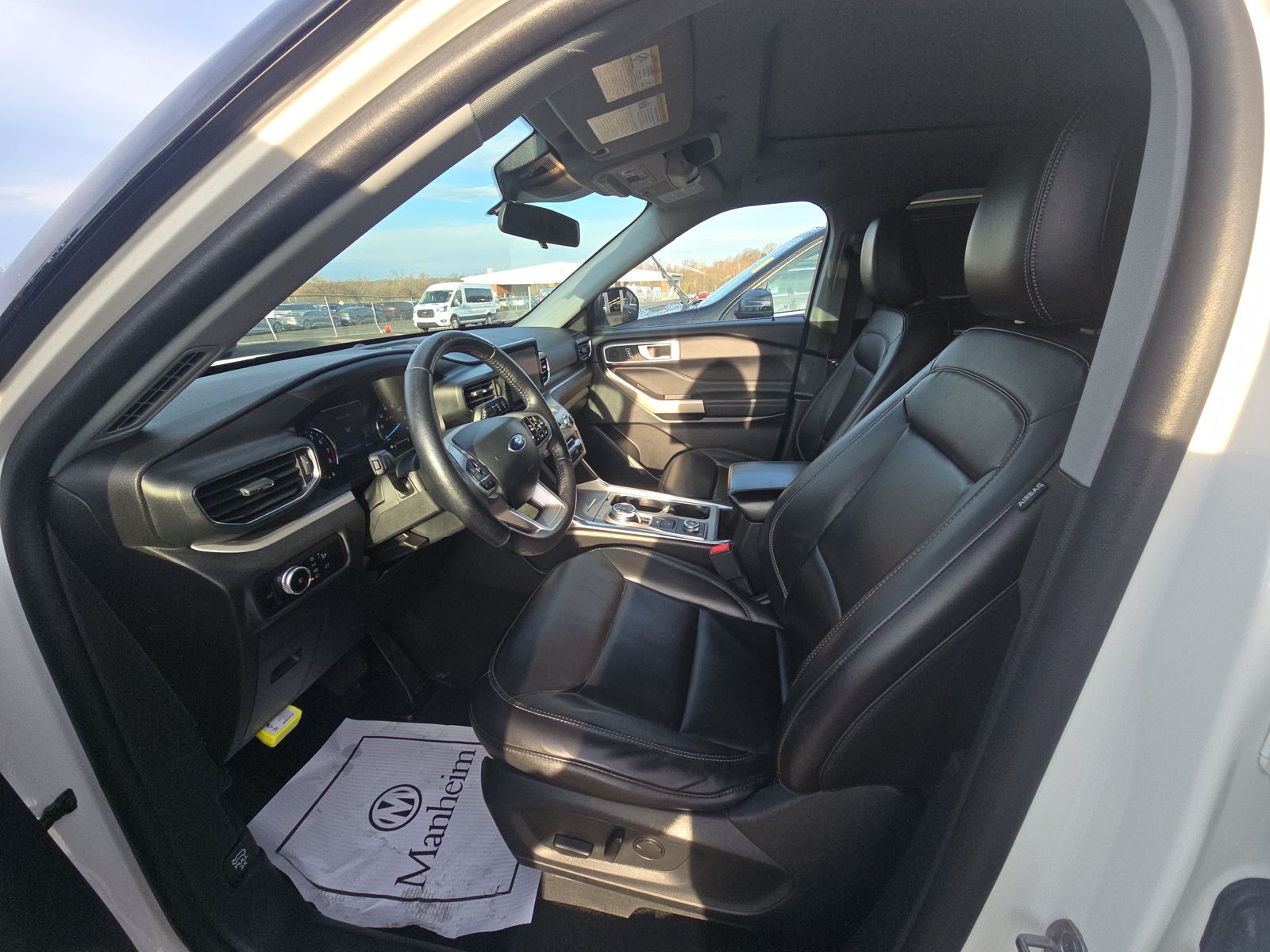 2023 Ford Explorer XLT AWD