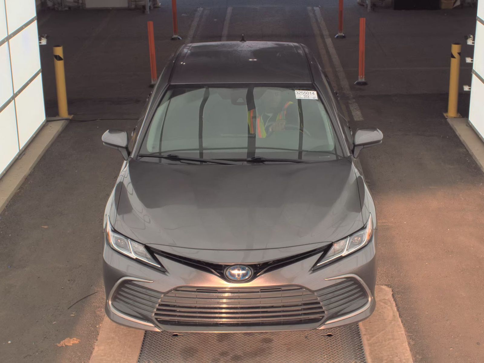 2022 Toyota Camry Hybrid LE FWD