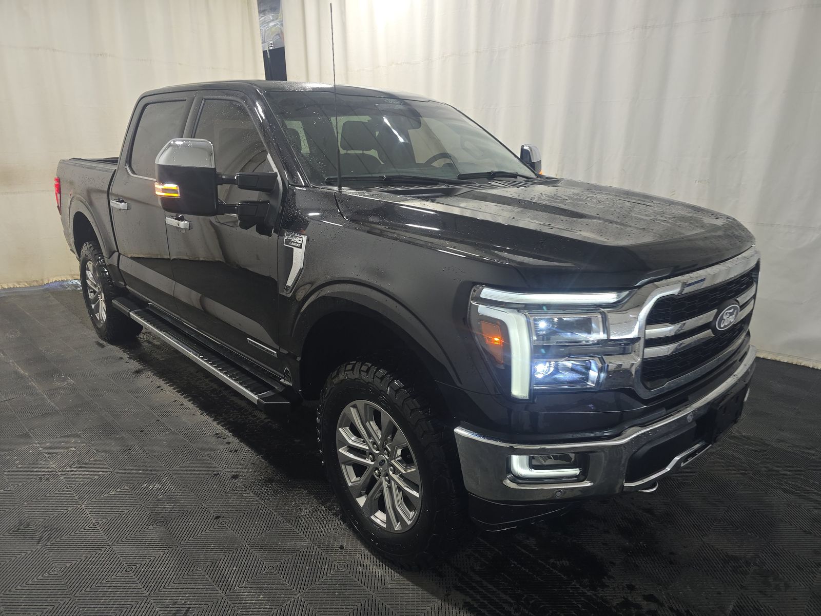2024 Ford F-150 Hybrid Lariat AWD