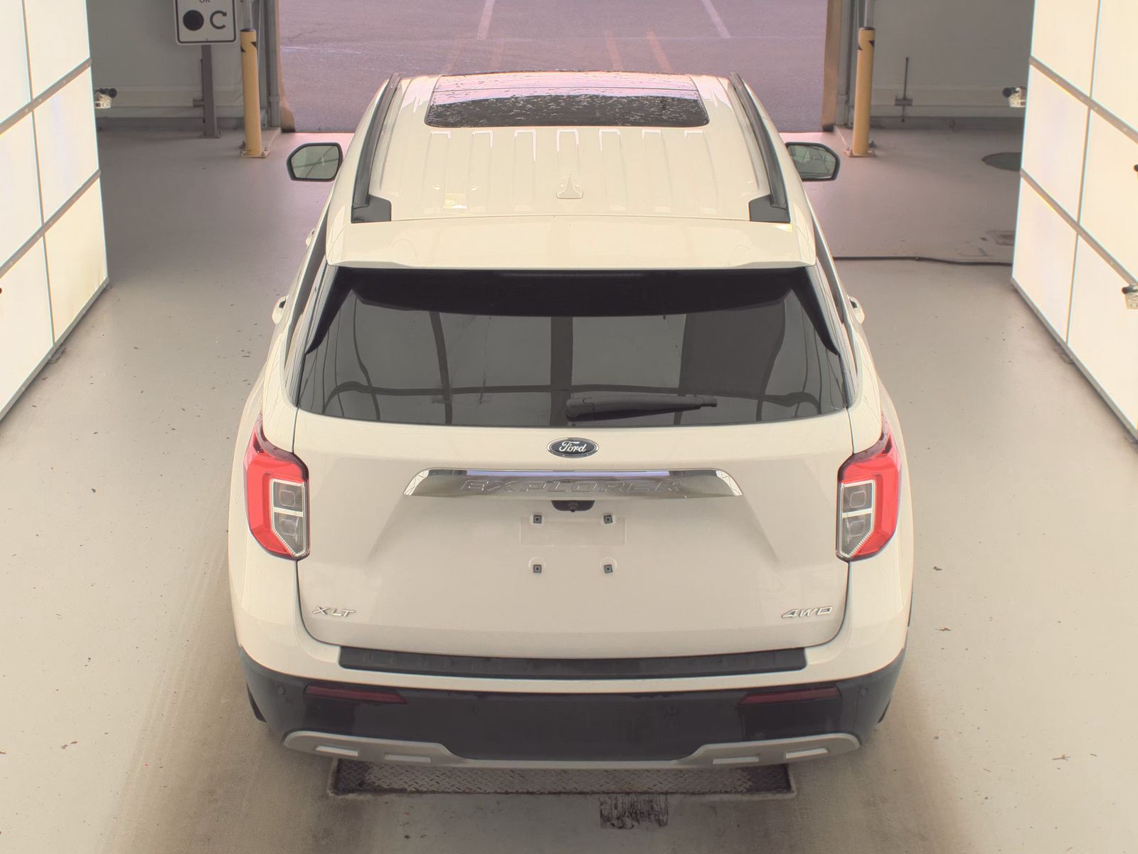 2022 Ford Explorer XLT AWD