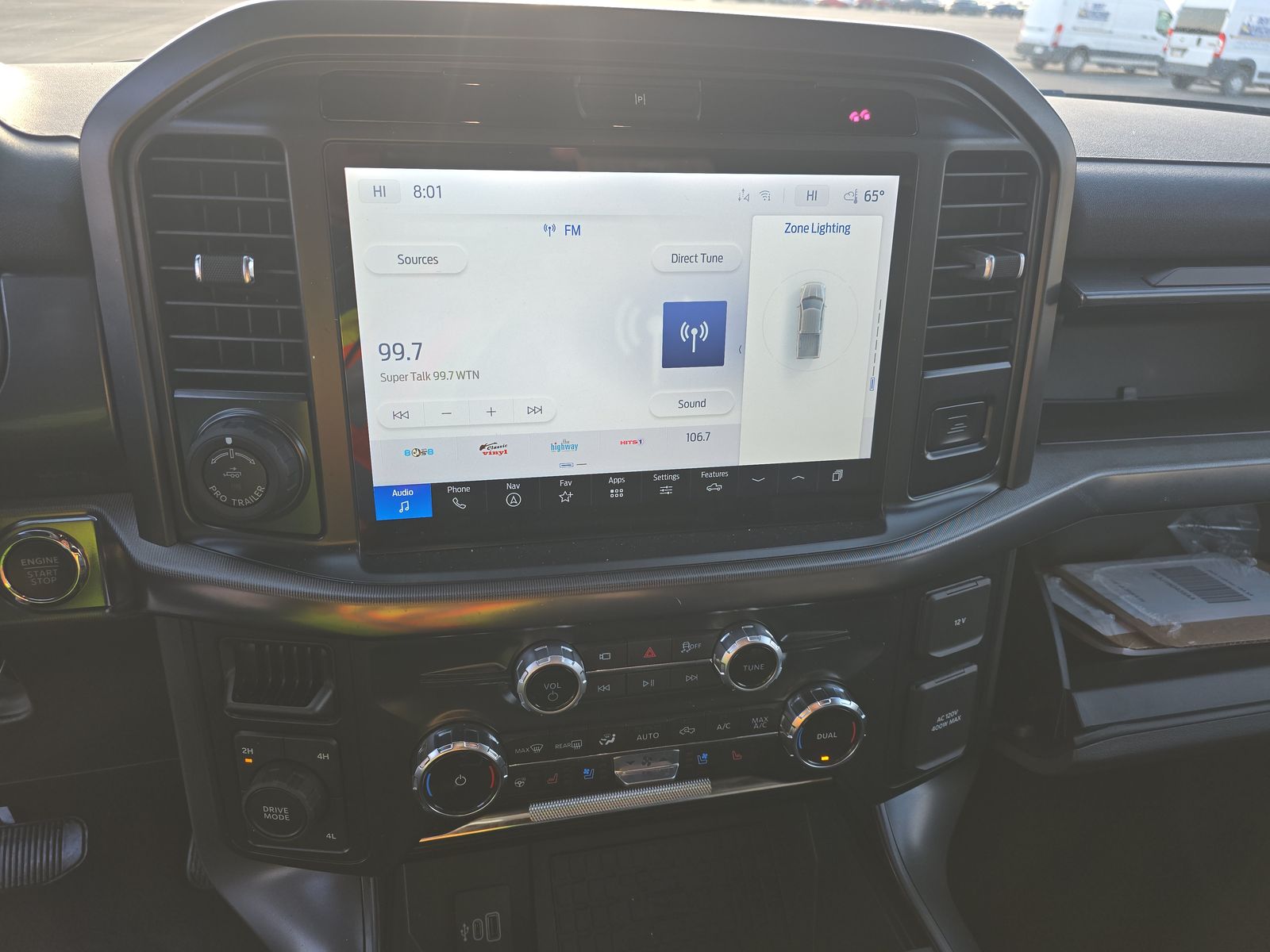 2025 Ford F-150 Lariat AWD