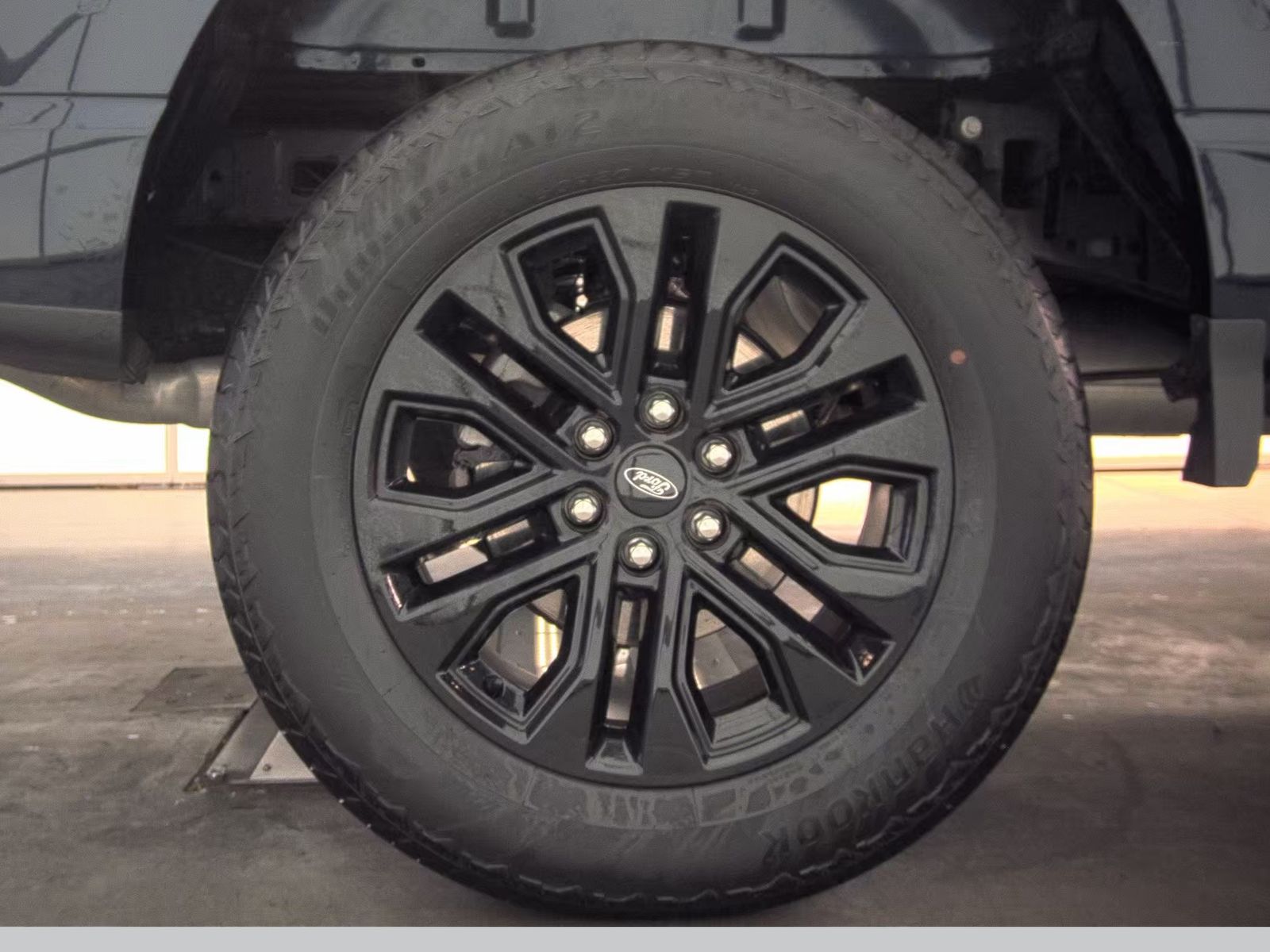 2025 Ford F-150 Lariat AWD