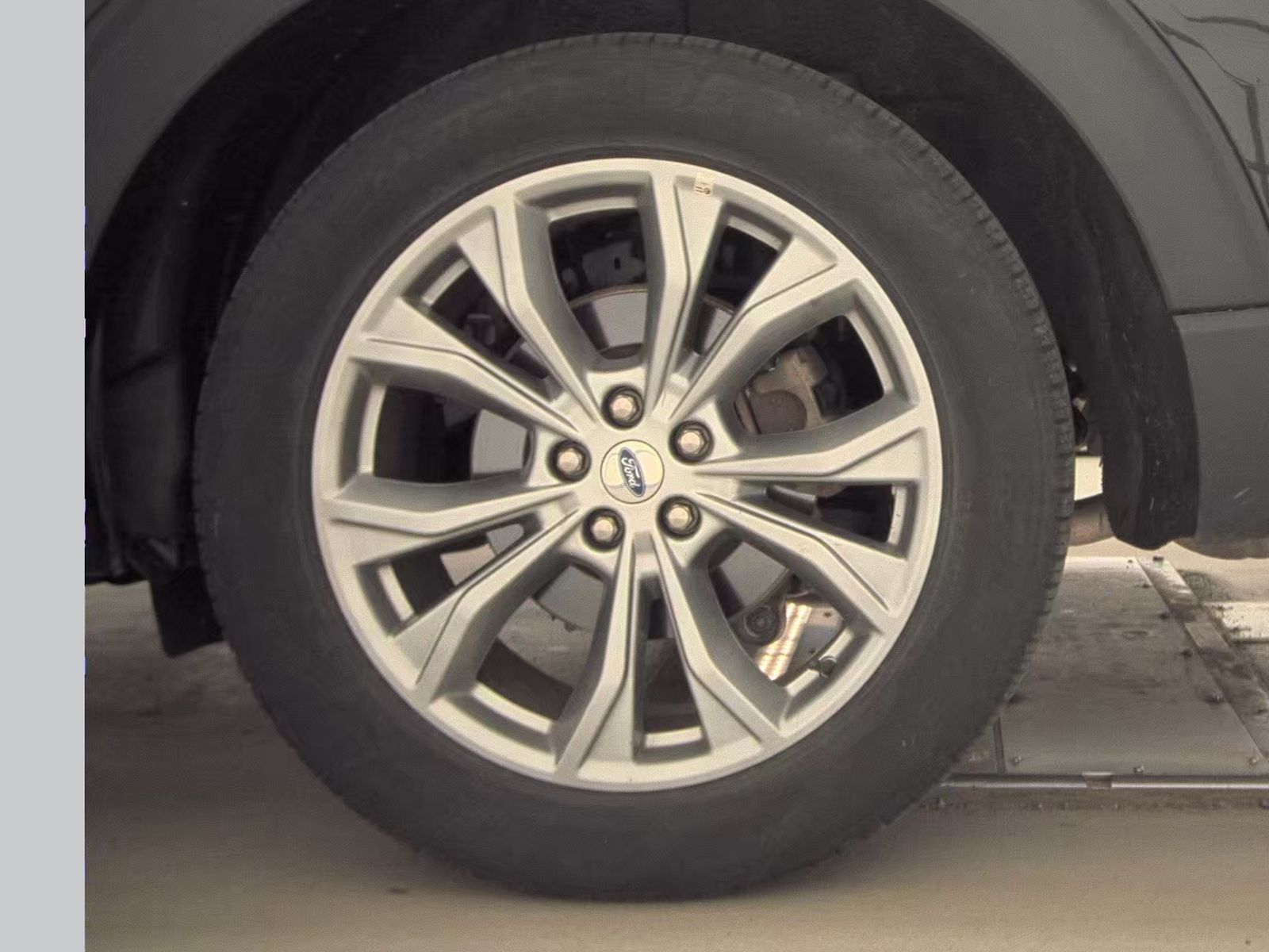 2023 Ford Explorer Limited RWD