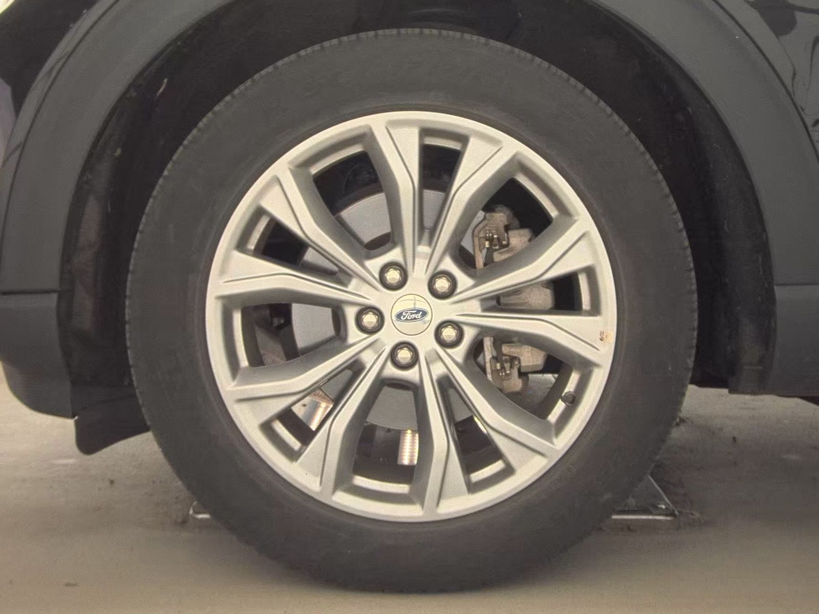 2023 Ford Explorer Limited RWD