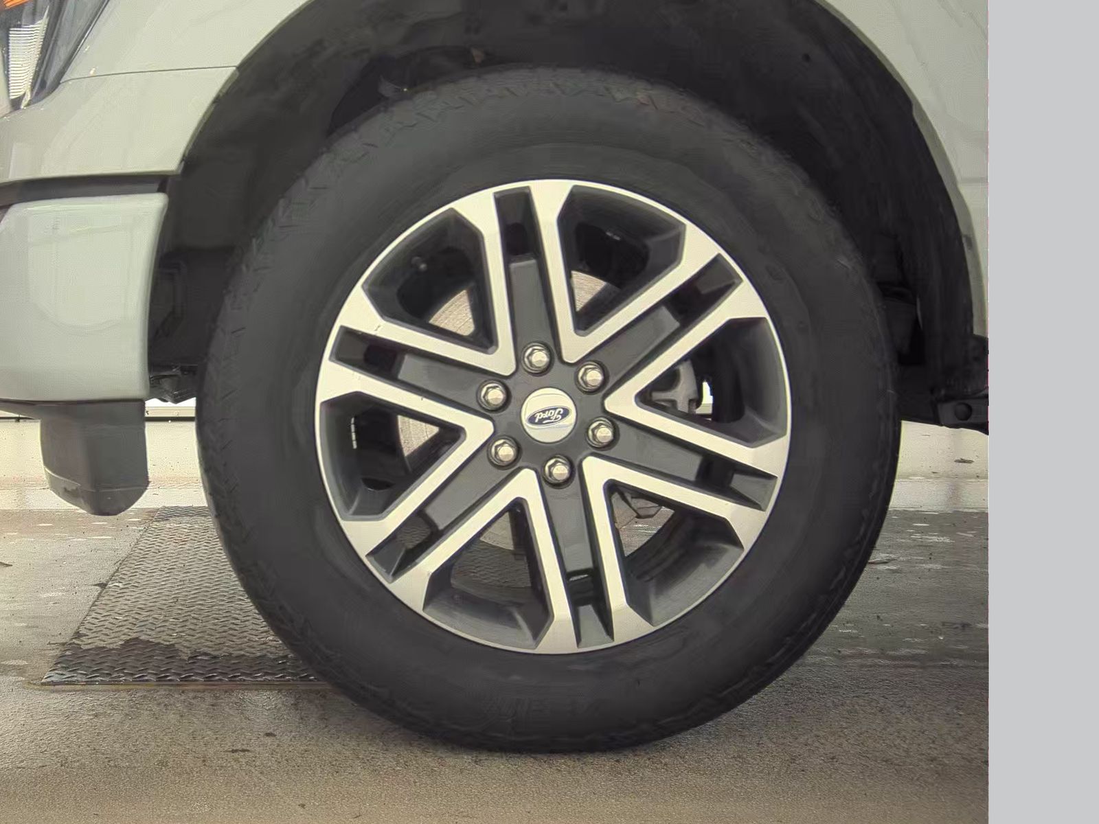 2023 Ford F-150 XL AWD