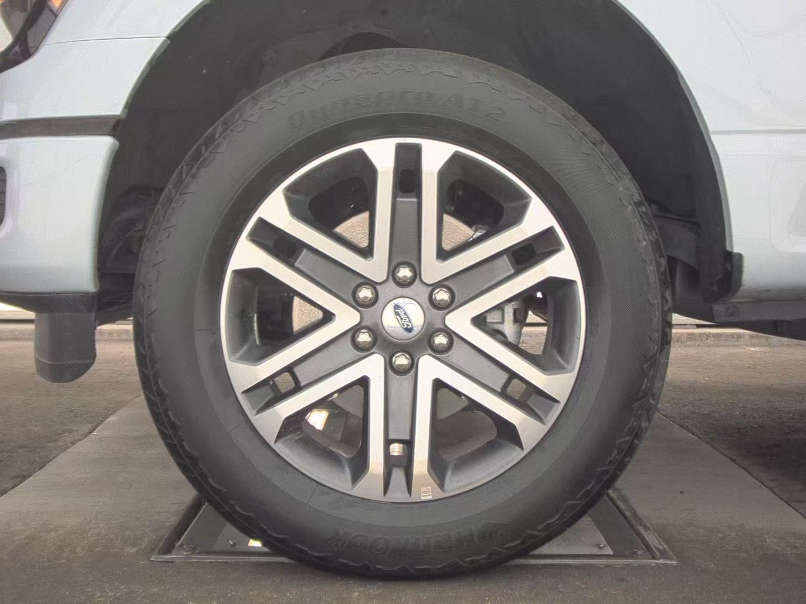 2025 Ford F-150 XLT AWD