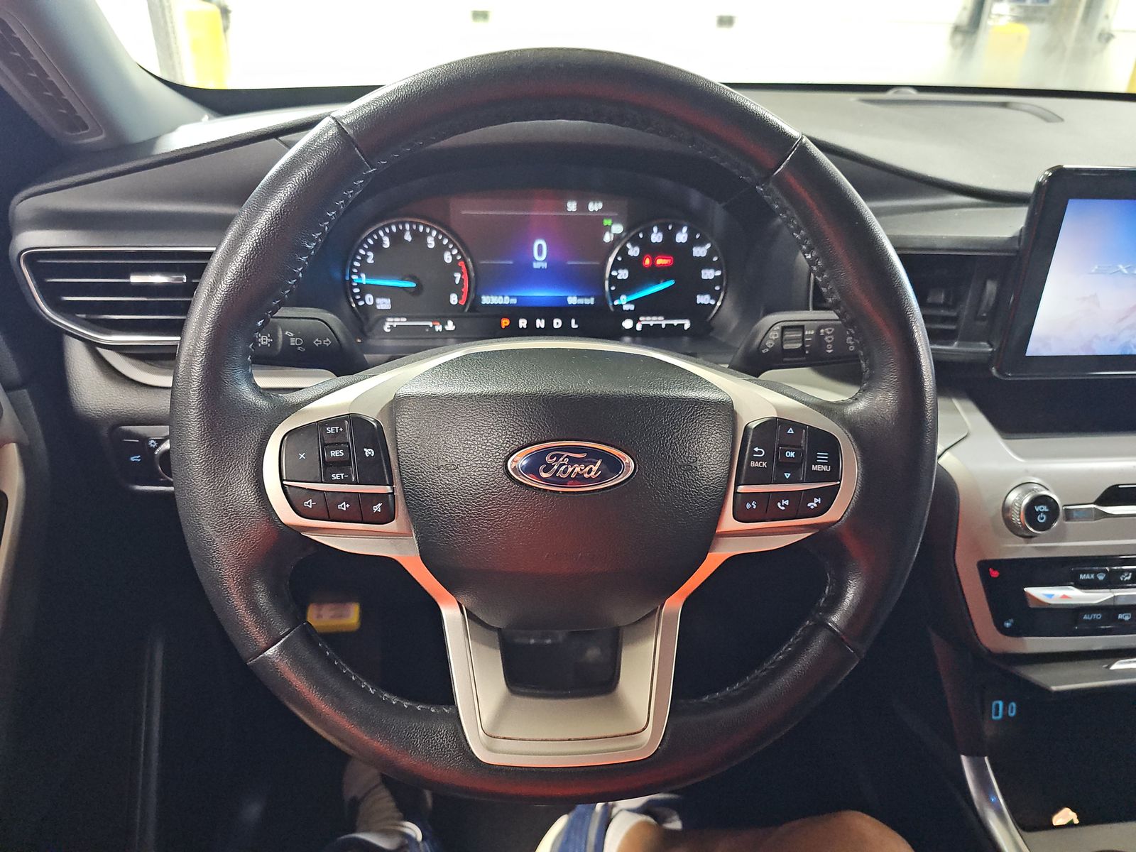 2023 Ford Explorer XLT AWD