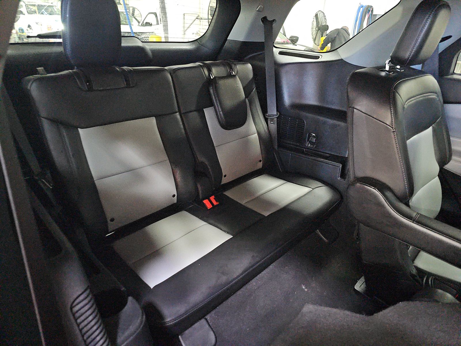 2023 Ford Explorer XLT AWD