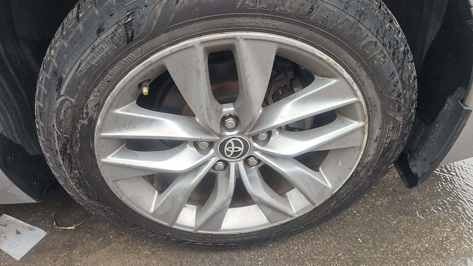 2022 Toyota Avalon XLE FWD