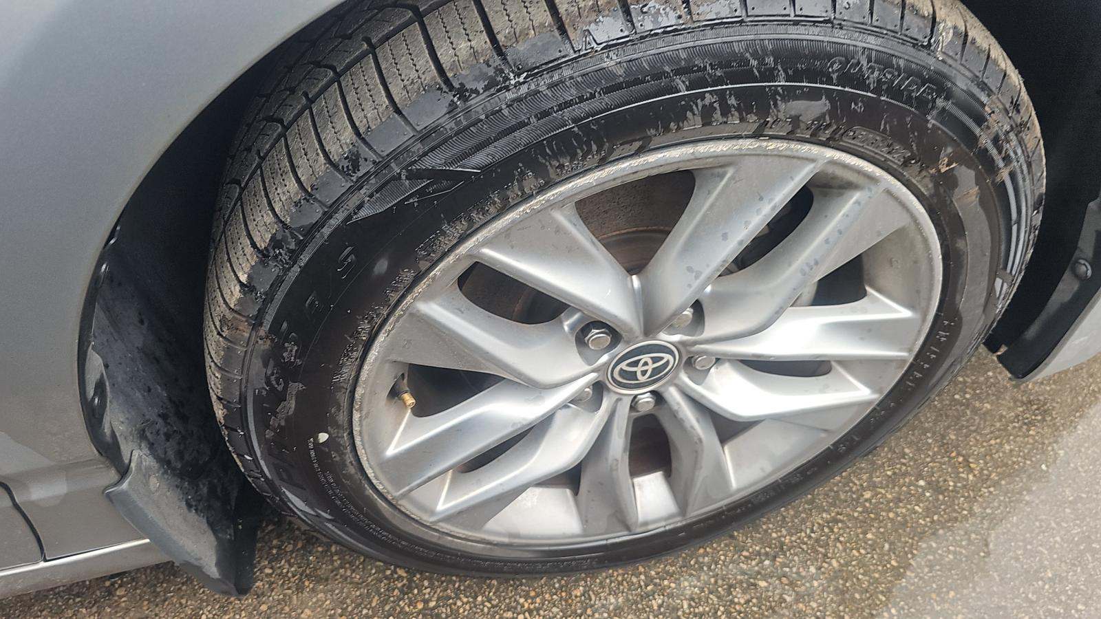 2022 Toyota Avalon XLE FWD