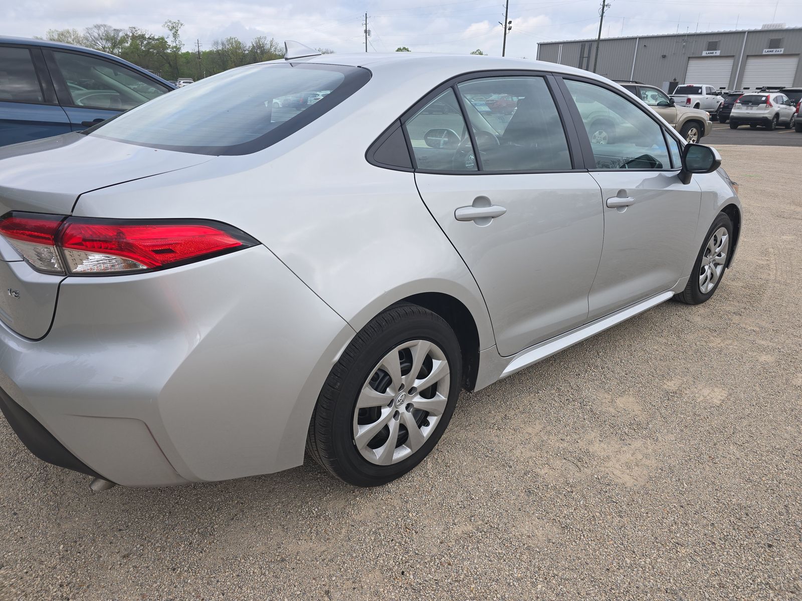 2025 Toyota Corolla LE FWD