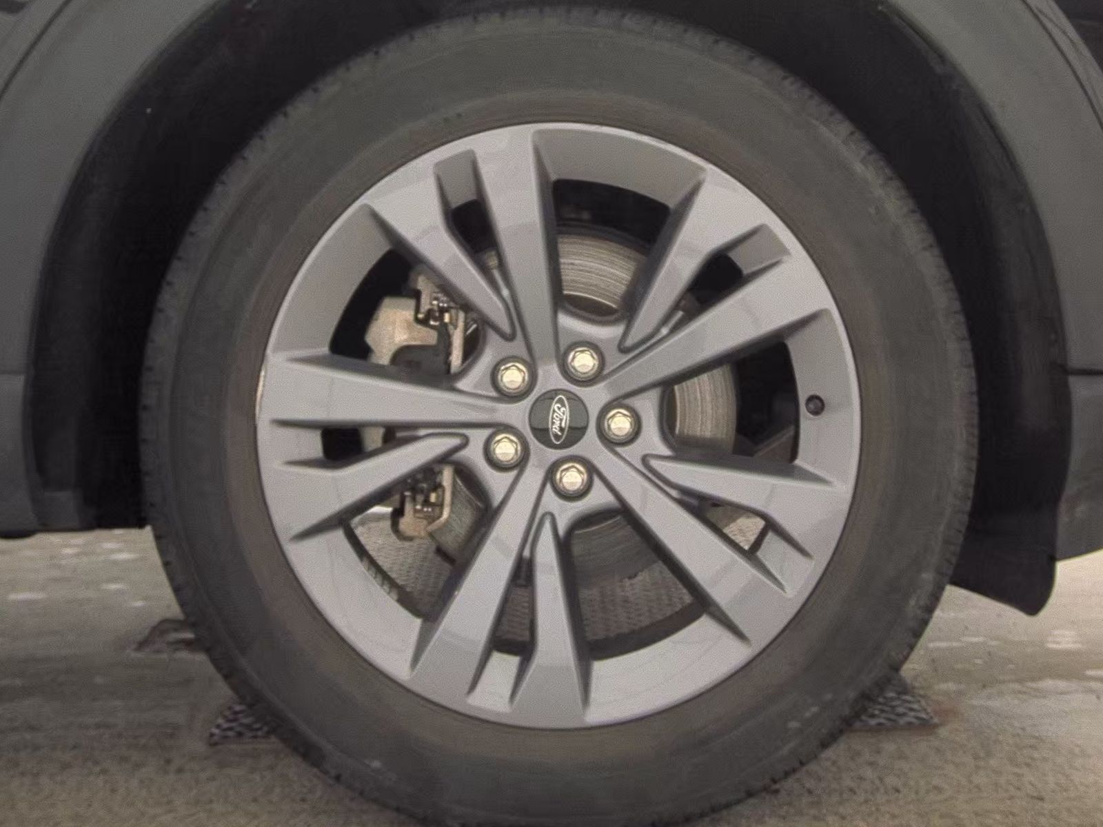 2023 Ford Explorer XLT AWD