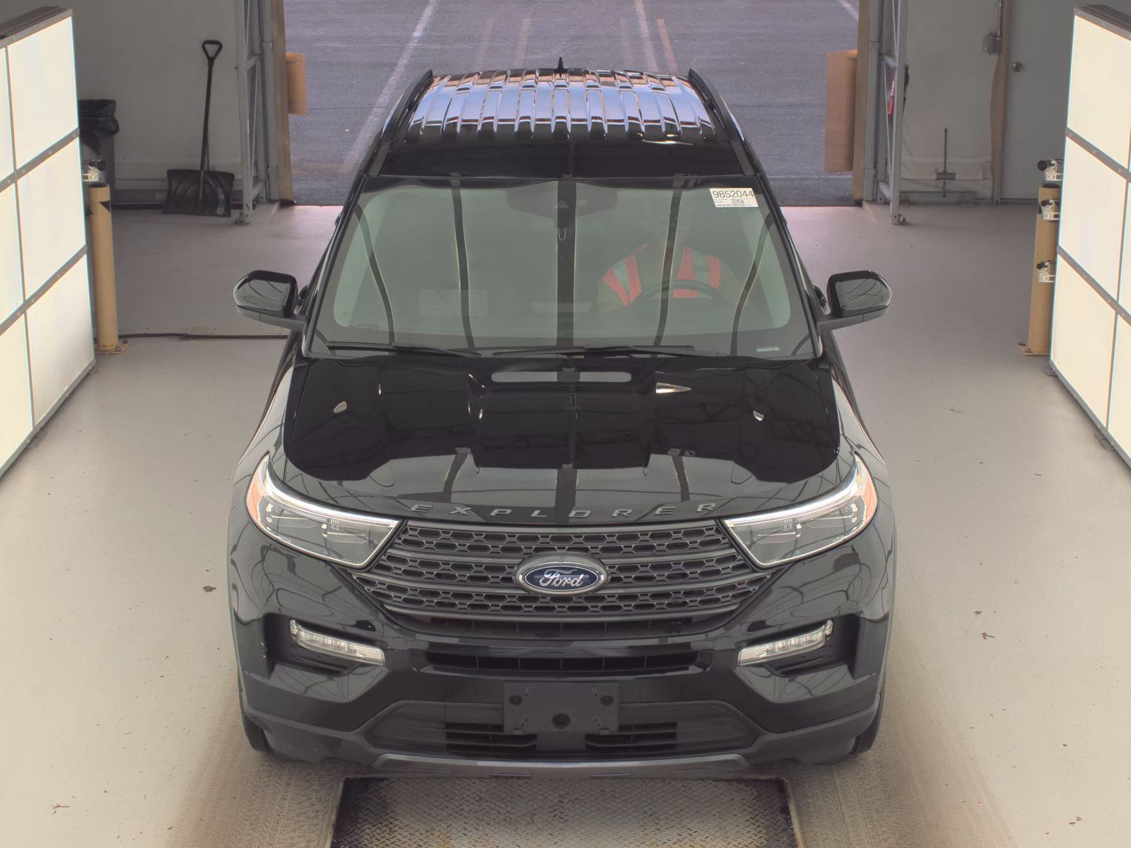2023 Ford Explorer XLT AWD