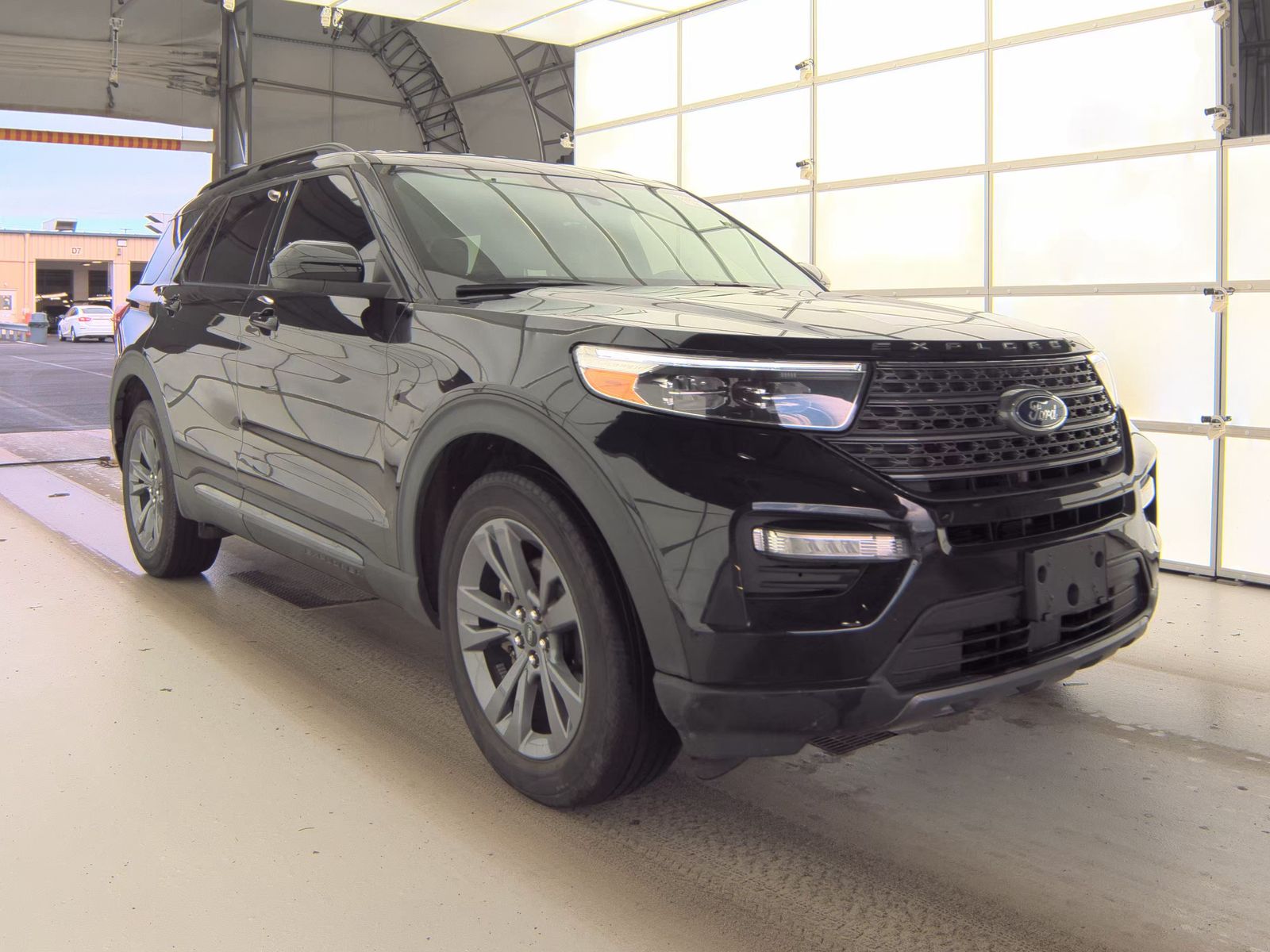2023 Ford Explorer XLT AWD