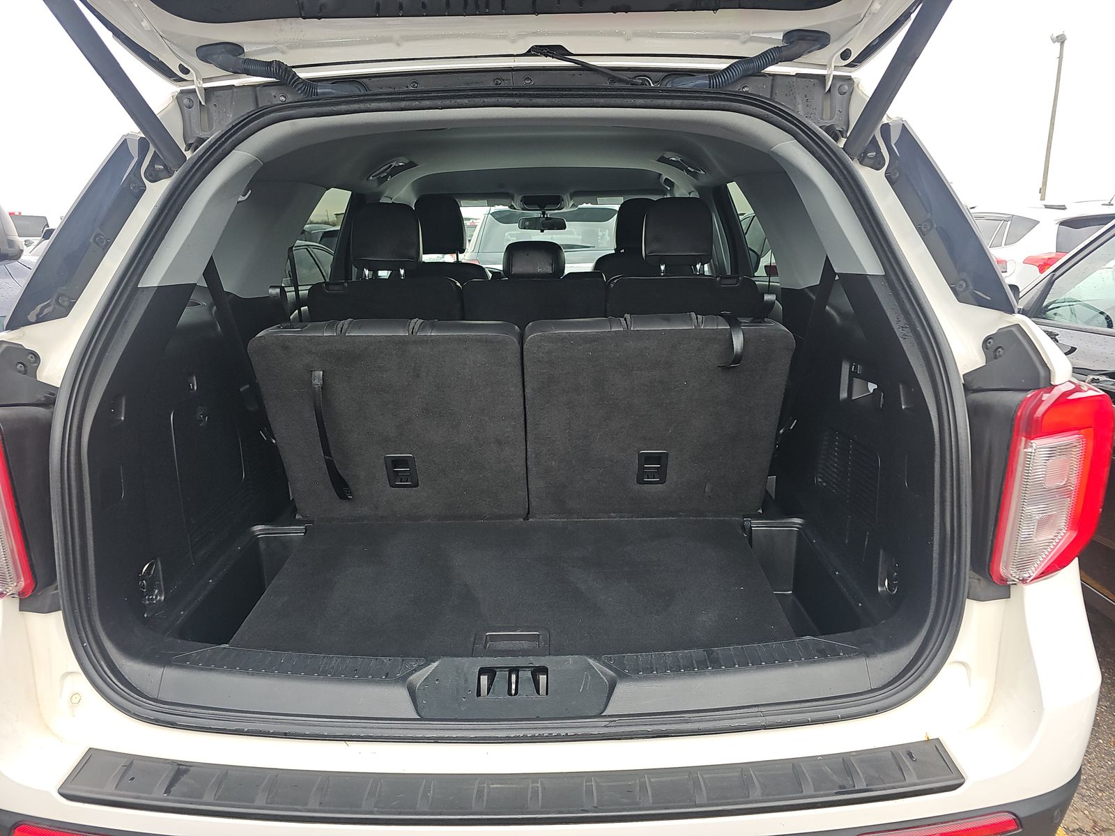 2022 Ford Explorer XLT AWD