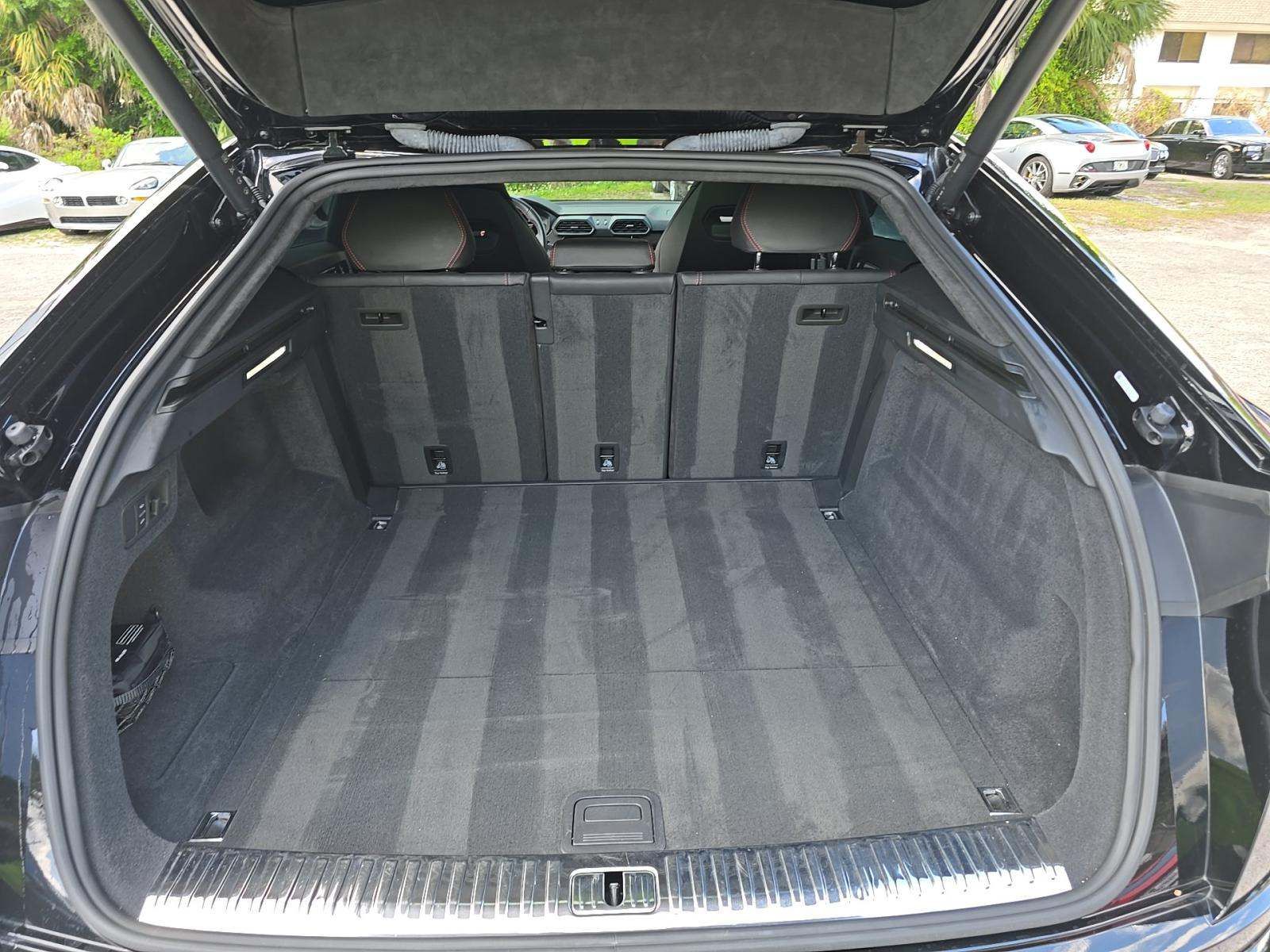 2022 Lamborghini Urus Base AWD