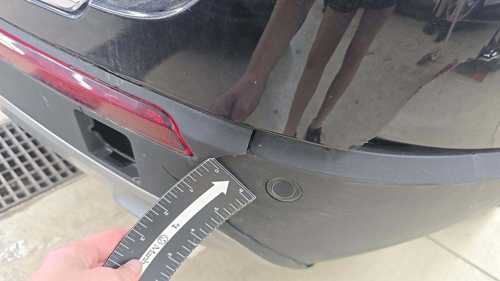 2023 Ford Explorer Limited RWD