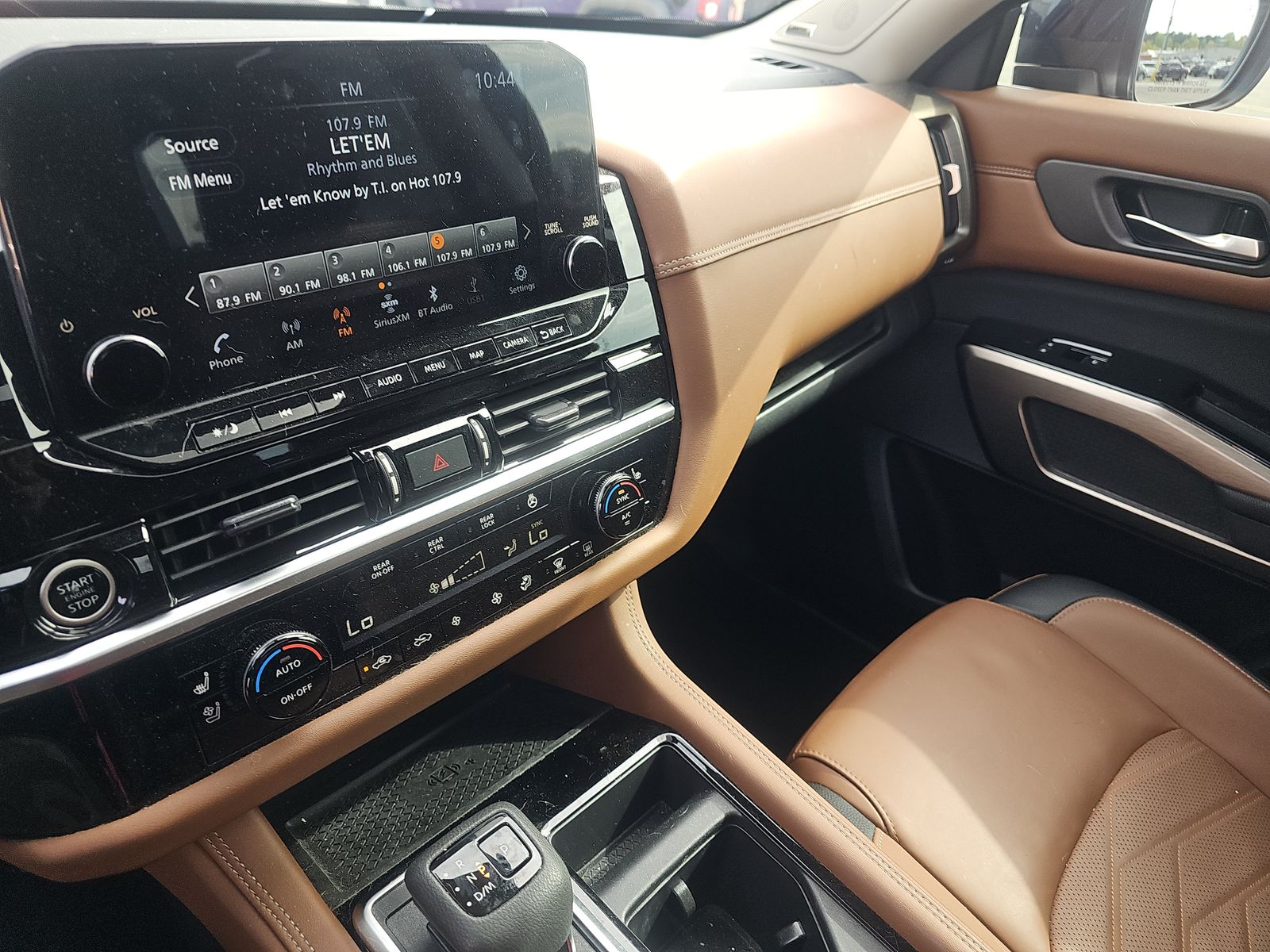 2023 Nissan Pathfinder Platinum AWD