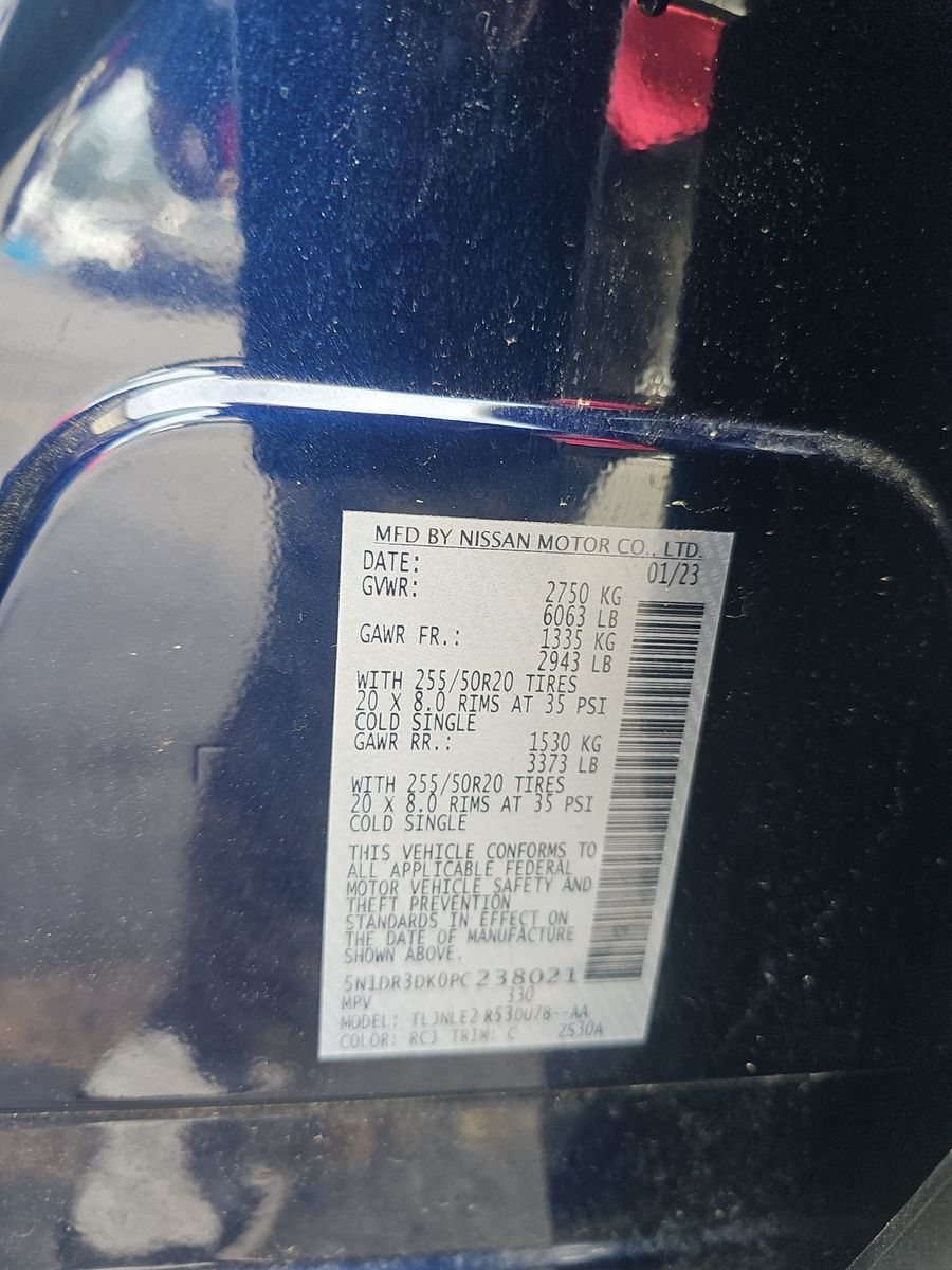 2023 Nissan Pathfinder Platinum AWD