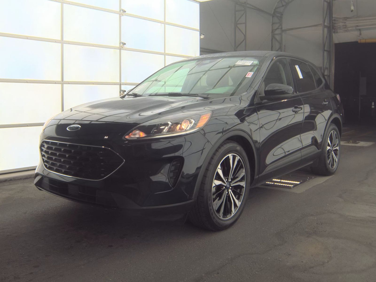 2021 Ford Escape Hybrid SE FWD