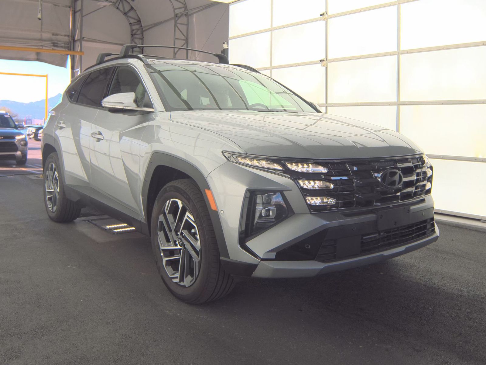 HYUNDAI TUCSON - 5