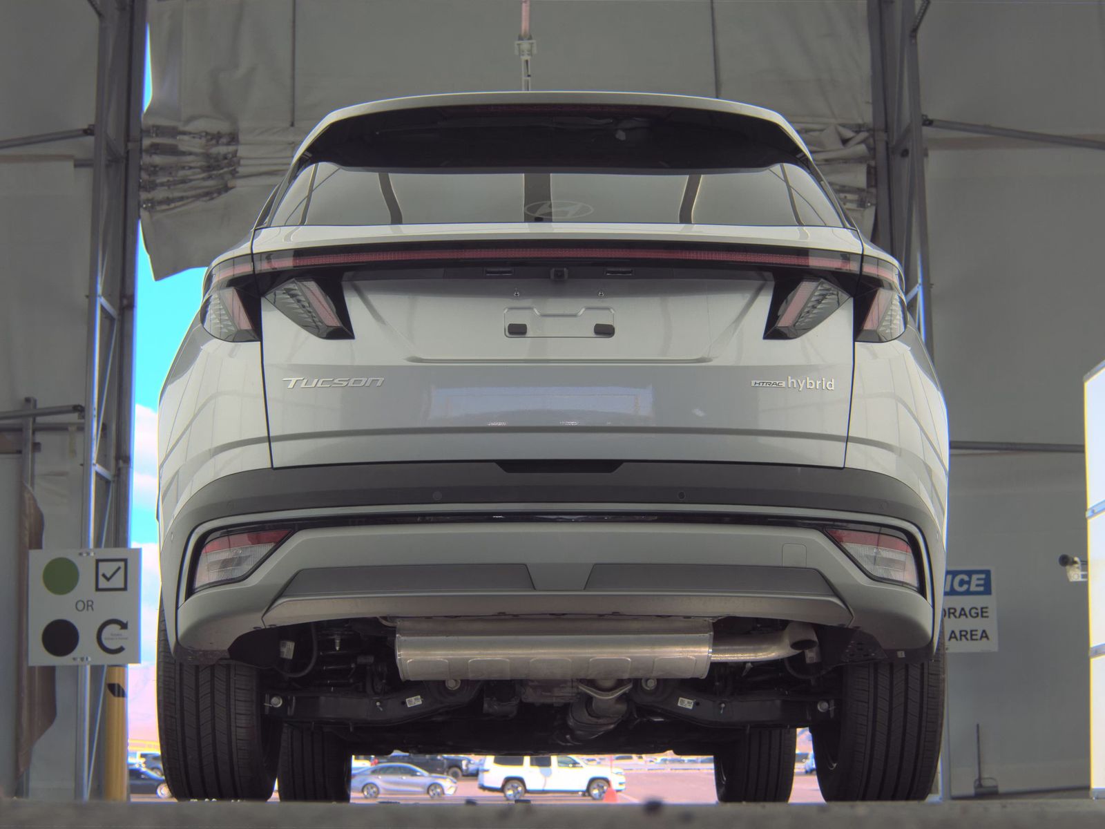 HYUNDAI TUCSON - 8