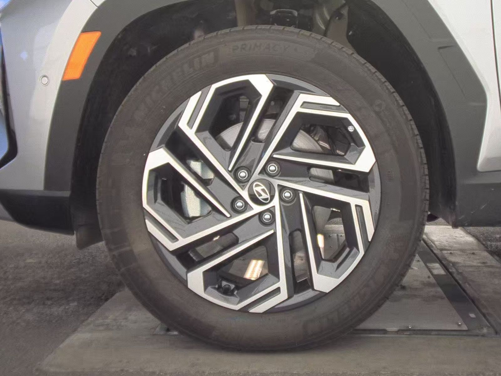 HYUNDAI TUCSON - 10