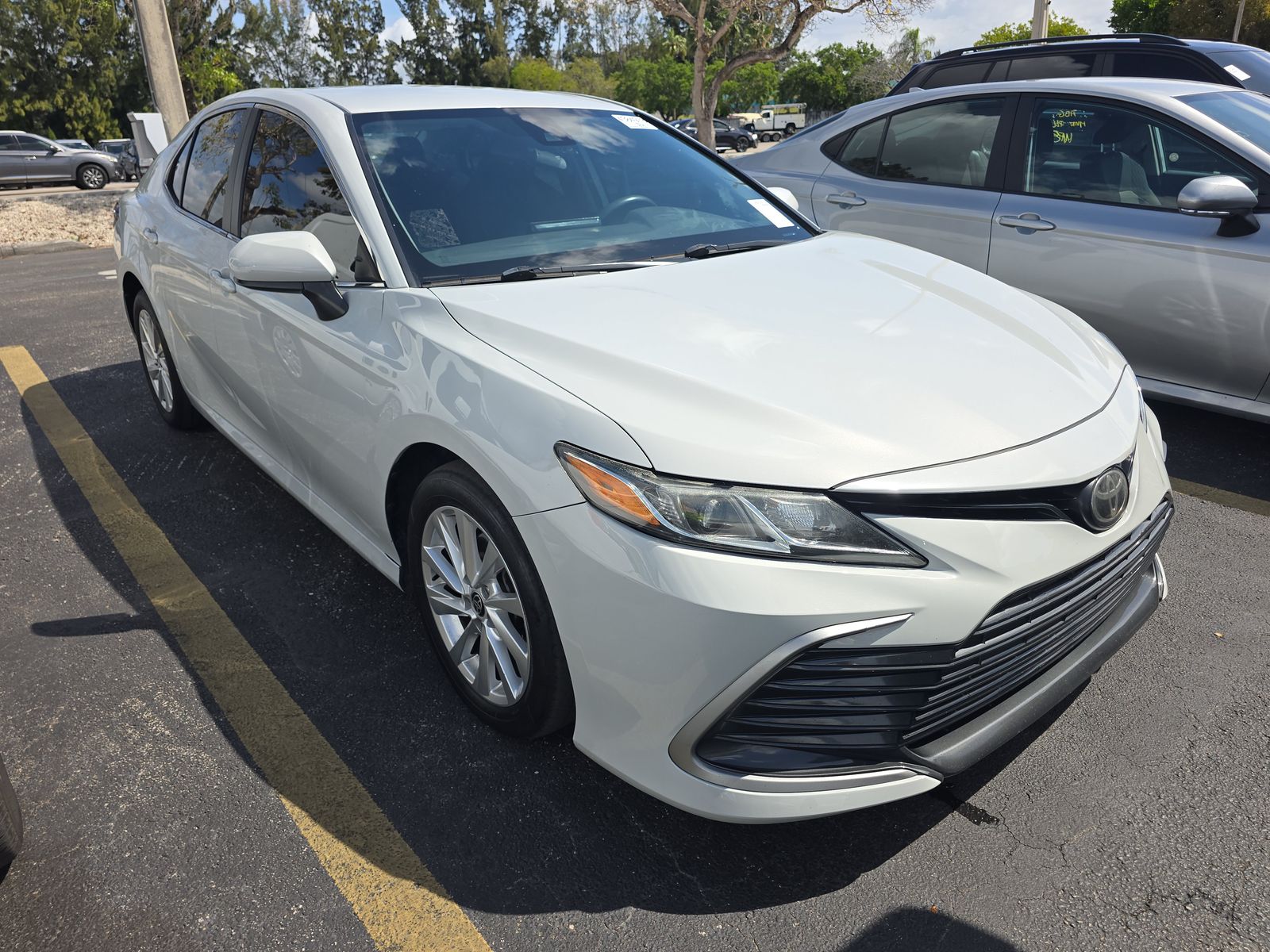 2022 Toyota Camry LE FWD