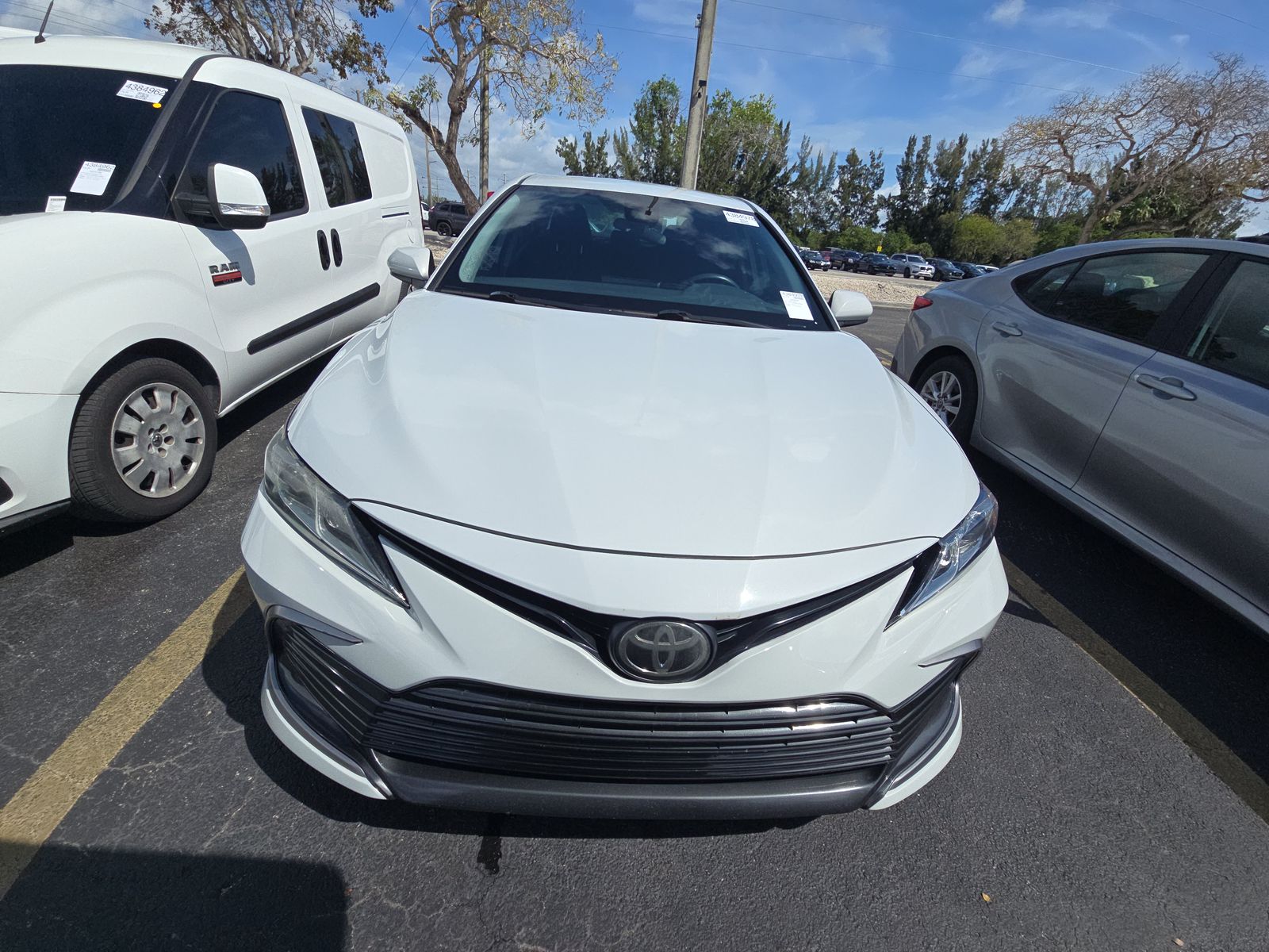 2022 Toyota Camry LE FWD