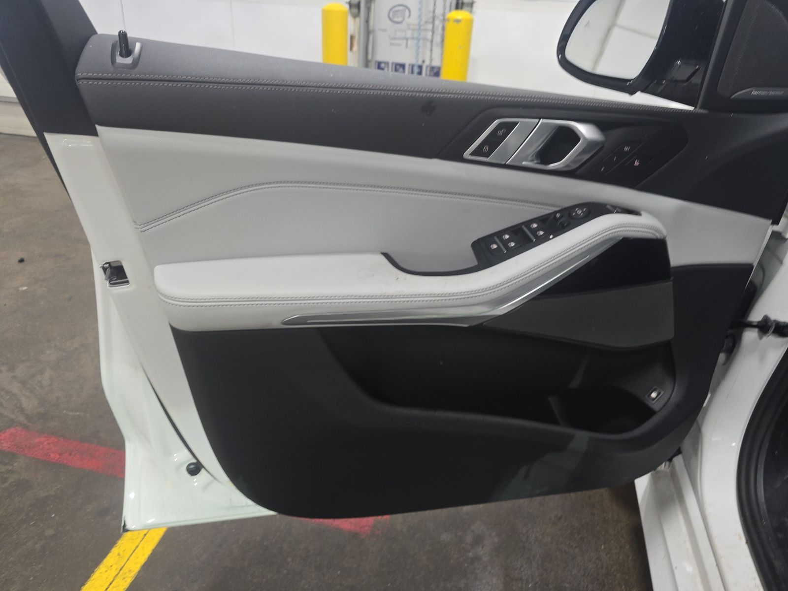 2026 BMW X5 xDrive50e AWD
