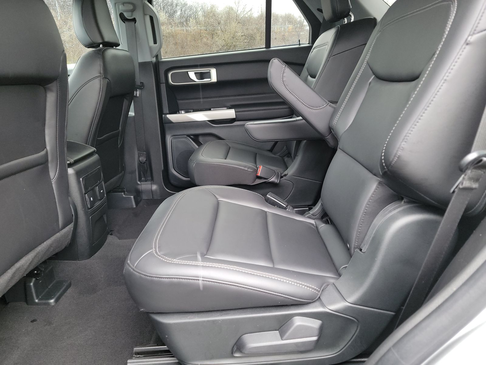 2023 Ford Explorer XLT AWD