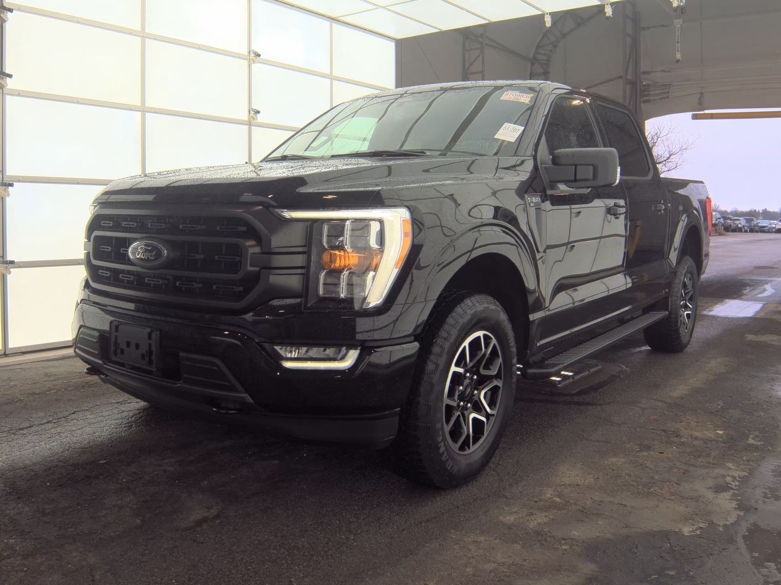 2023 Ford F-150 XLT AWD