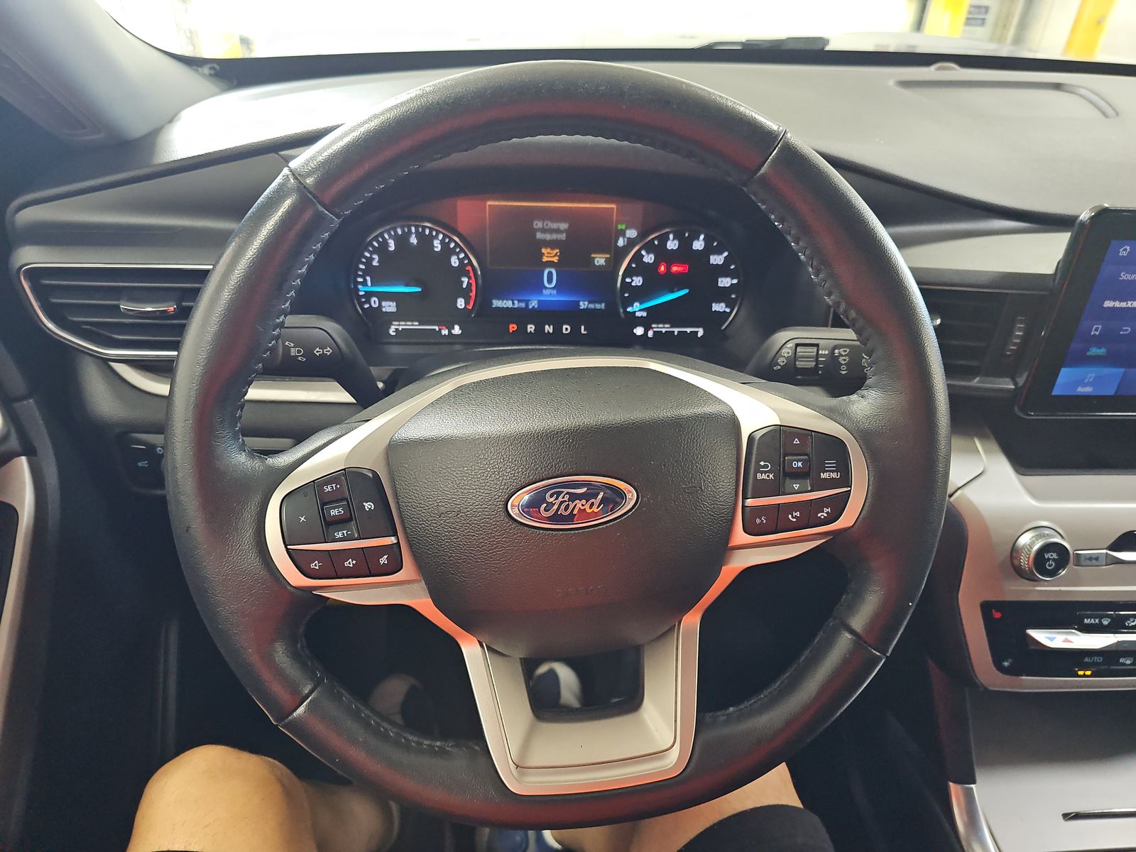 2023 Ford Explorer XLT AWD