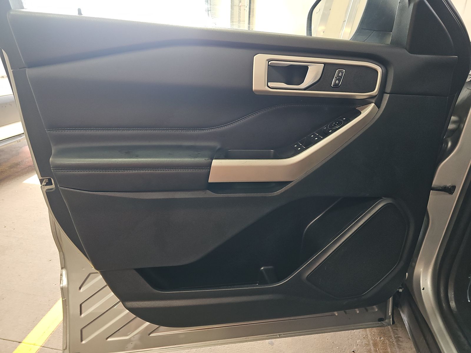 2023 Ford Explorer XLT AWD