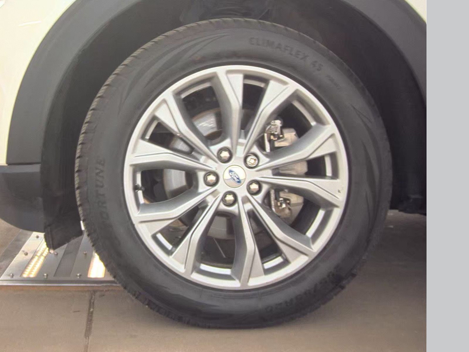 2022 Ford Explorer XLT AWD