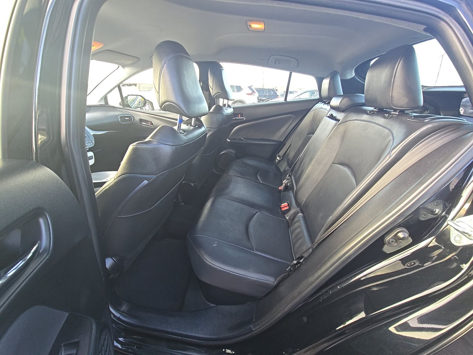 2016 Toyota Prius Three Touring FWD