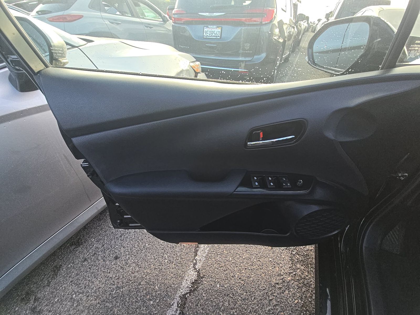 2016 Toyota Prius Three Touring FWD