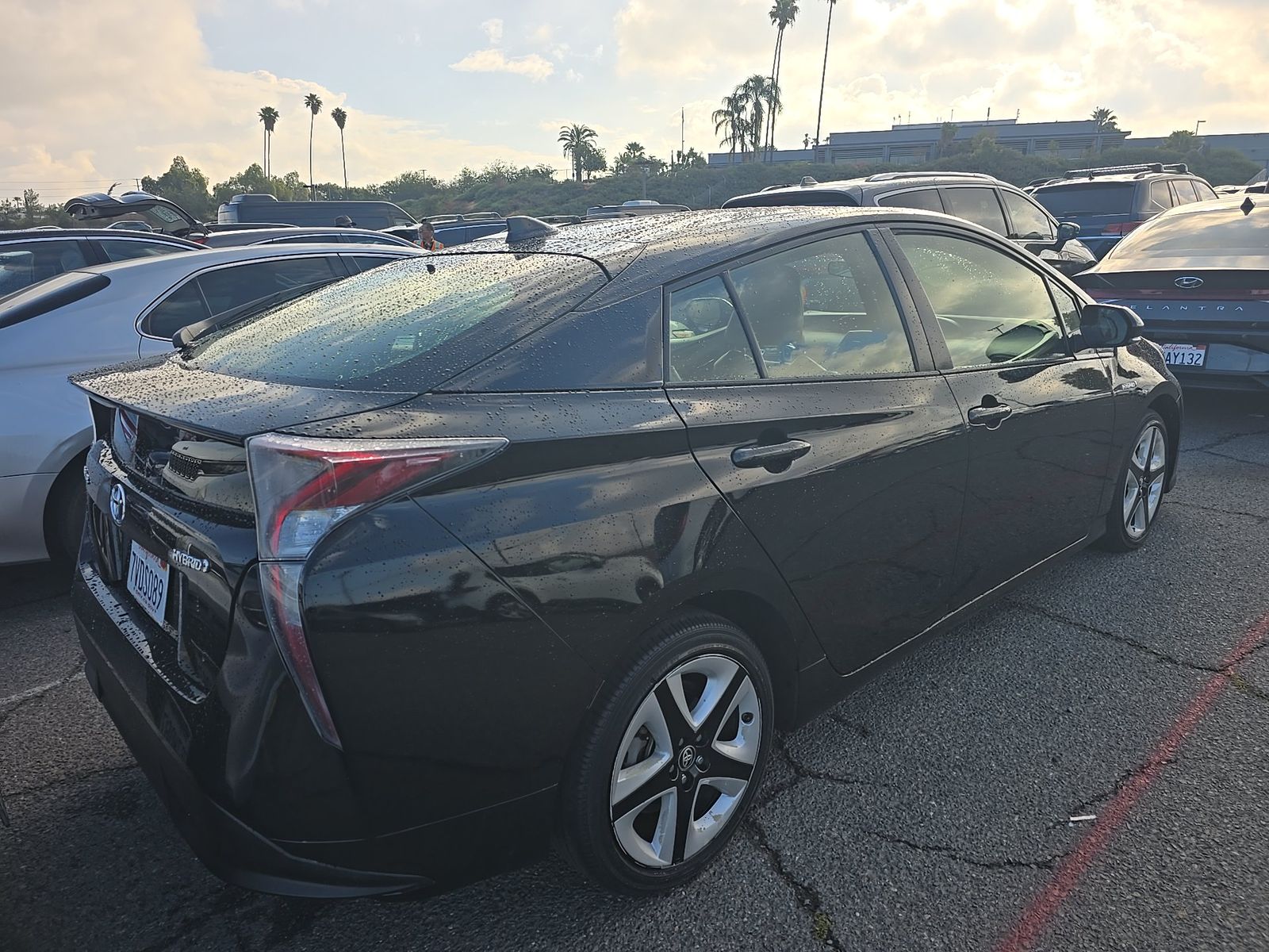 2016 Toyota Prius Three Touring FWD