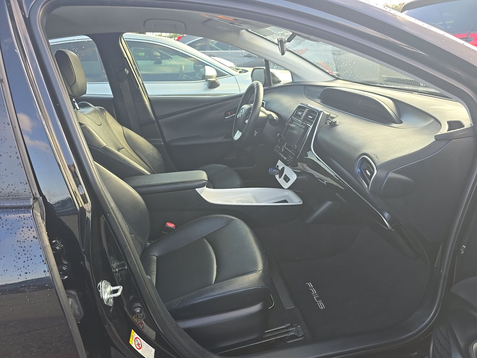 2016 Toyota Prius Three Touring FWD