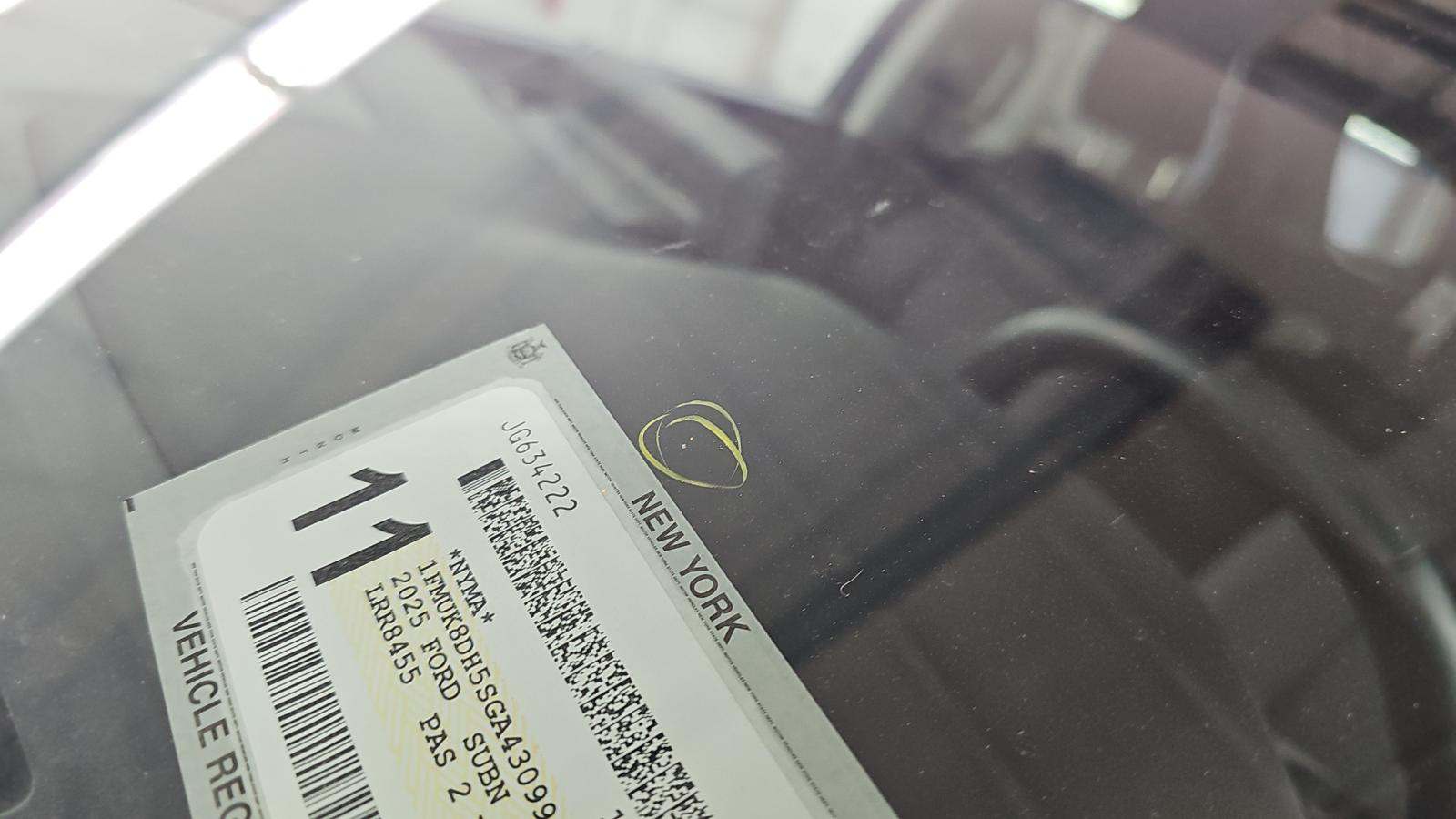 2025 Ford Explorer Active AWD