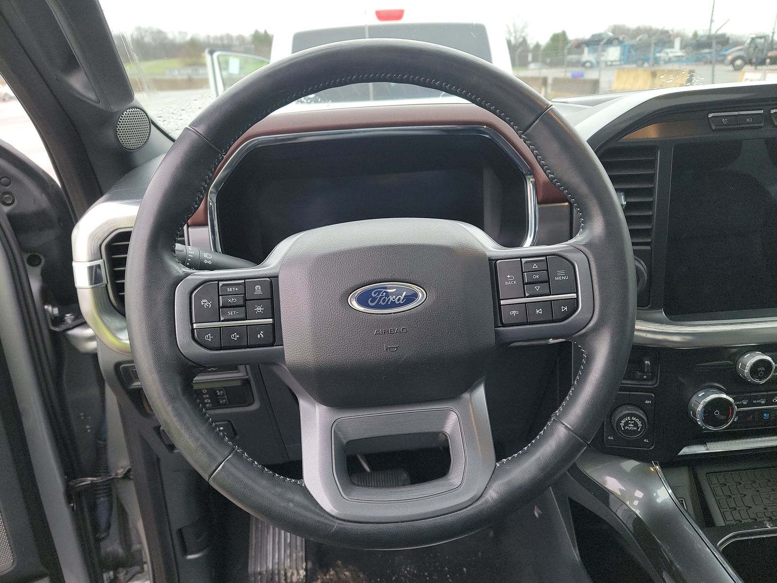 2023 Ford F-150 Hybrid Lariat AWD